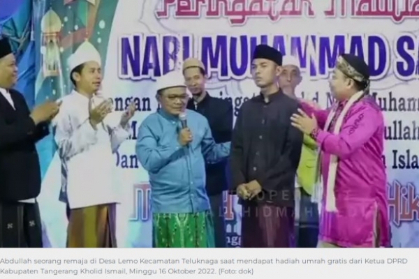 Ketua DPRD Kab Tangerang Berikan Qari Tunanetra Umrah Gratis Untuk Pemuda Desa Lemo
